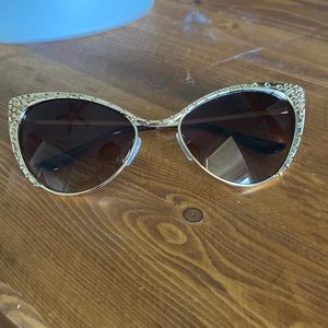 Gold Cat Eye sunglassss